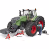 Масштабная модель автомобиля Bruder Трактор Fendt 1050 Vario с фигуркой и аксессуарами для ремонта (04041) - Image 1