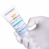 Засіб від засмаги Dermedic Sunbrella Ультралегкий захисний флюїд SPF 50+ Для сухої та нормальної шкіри 40 мл (5901643177546) - Image 2