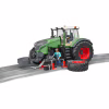 Масштабная модель автомобиля Bruder Трактор Fendt 1050 Vario с фигуркой и аксессуарами для ремонта (04041) - Image 7