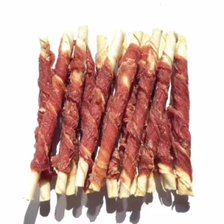 Лакомство для собак Lucky Star Утиное вяленое мясо на кальцинированной палочке 12.5 см 500 г (4820144201011)