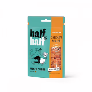 Ласощі для собак Half&Half у формі м'ясних кубиків з куркою 100 г (4823082431793)