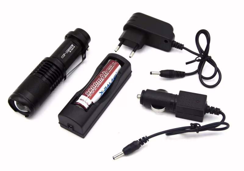 Ручной фонарь Police BL-1812-T6, Li-ion 18650, 1хCree XM-L, Zoom